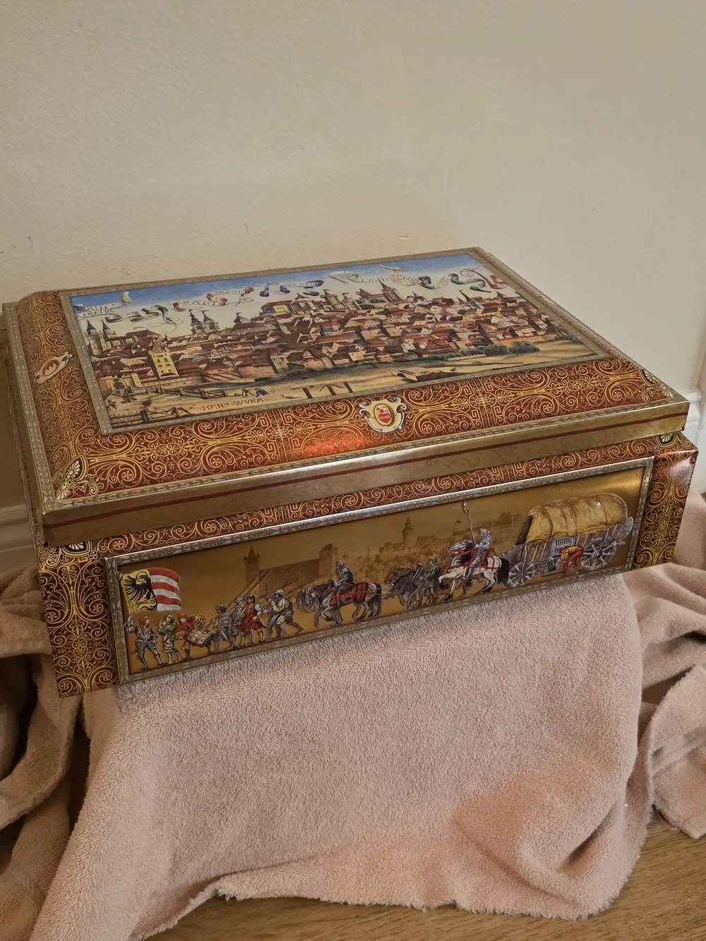 Decorative Vintage-Style Gold & Brown Metal Storage Chest and Tin Set (4 Pieces)